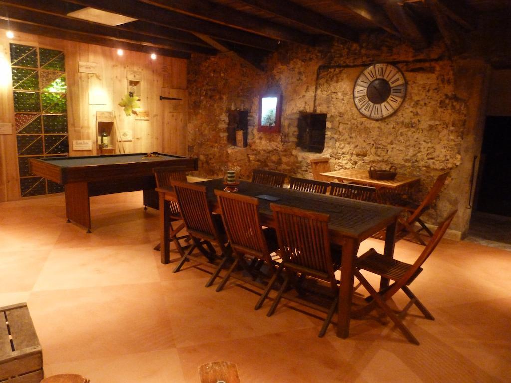 Domaine Des Deux Cedres Bed & Breakfast Gauriac Exterior photo