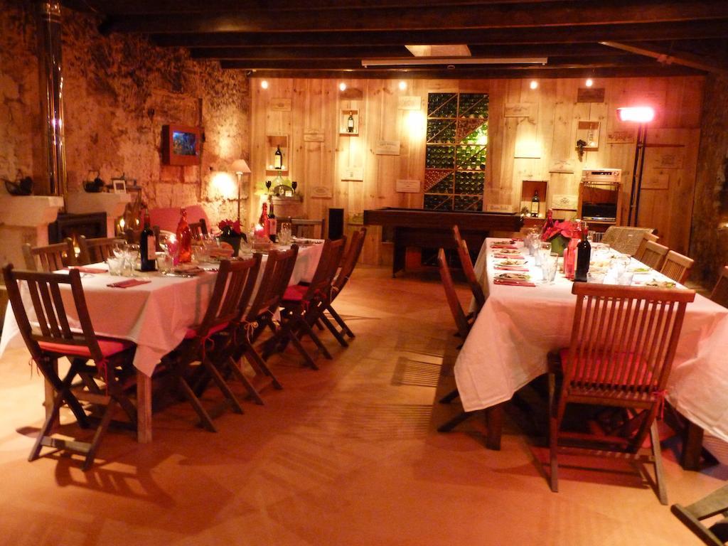 Domaine Des Deux Cedres Bed & Breakfast Gauriac Exterior photo